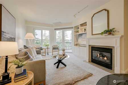 18707 SE Newport Way #106 Issaquah, WA 98027