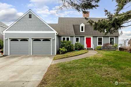 1365 Chatham Ln Oak Harbor, WA 98277