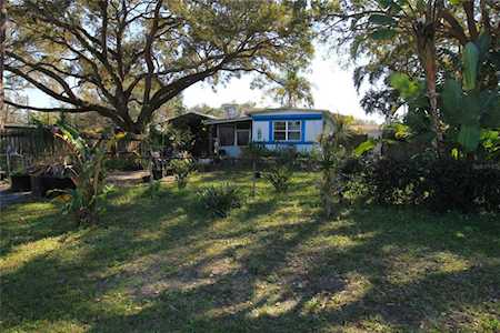 6028 114th Ave N Pinellas Park, FL 33782