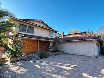 24400 Kittridge St West Hills, CA 91307