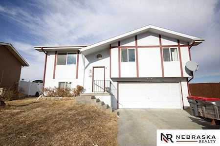 1817 W Apricot Ln Lincoln, NE 68522