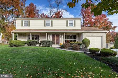 403 Monmouth Dr Cherry Hill, NJ 08002