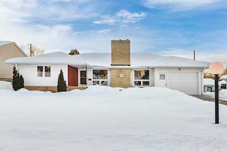 1341 Sumner Street Saint Paul, MN 55116