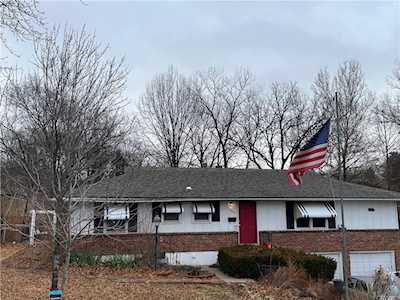6609 N Broadway St Gladstone, MO 64118