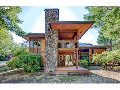 26201 E Welches RD #19 Welches, OR 97067