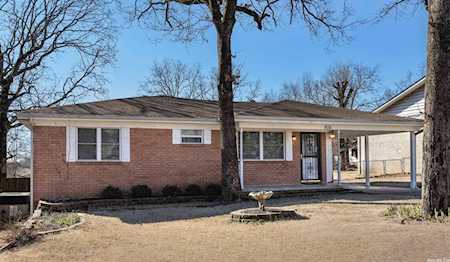 808 W 56th St North Little Rock, AR 72118