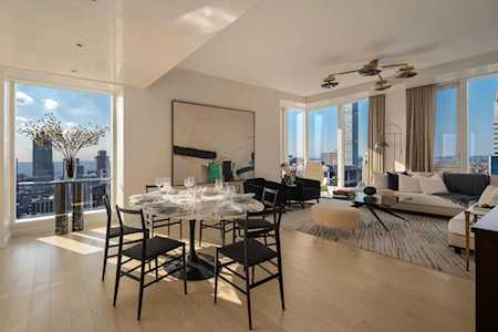 138 E 50th St #65 New York, NY 10022