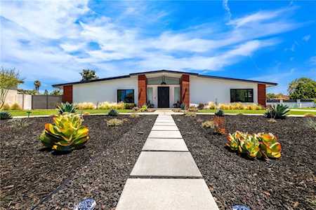 10132 Phelan Dr Villa Park, CA 92861