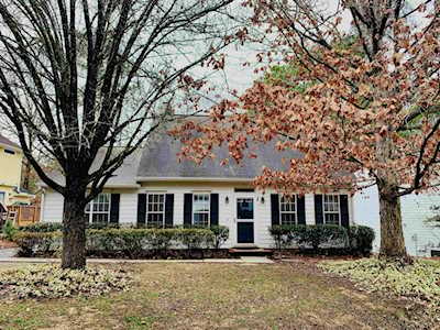 206 St Thomas Drive Chapel Hill, NC 27517