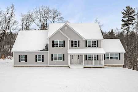 76 Laurel Rd #28 Hooksett, NH 03106