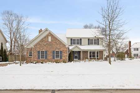 8927 Winterberry Ct Zionsville, IN 46077