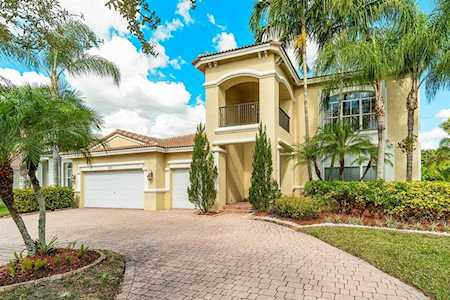 10175 Cypress Lakes Preserve Drive Lake Worth, FL 33449