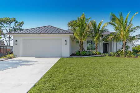 3972 SE W Fairway Stuart, FL 34997