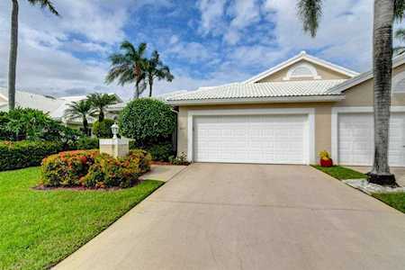 6137 Greenspointe Drive Boynton Beach, FL 33437