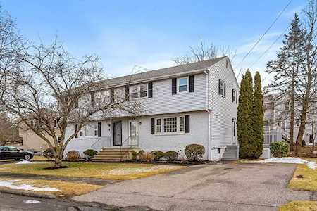 6A Edwards Rd #6A Woburn, MA 01801
