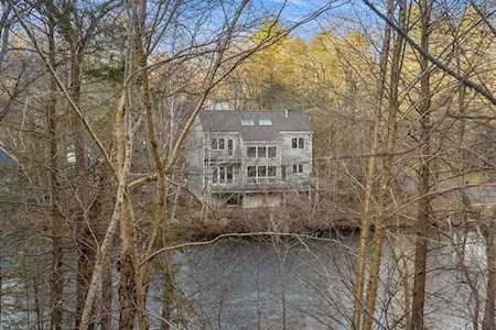 21 Rockwood Heights Road Manchester, MA 01944
