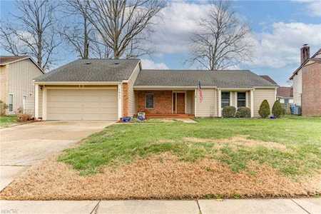 1653 Lake Christopher Dr Virginia Beach, VA 23464