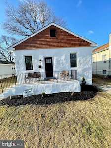 134 Glenview Ave Bellmawr, NJ 08031