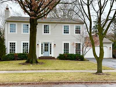 826 S Charles Ave Naperville, IL 60540