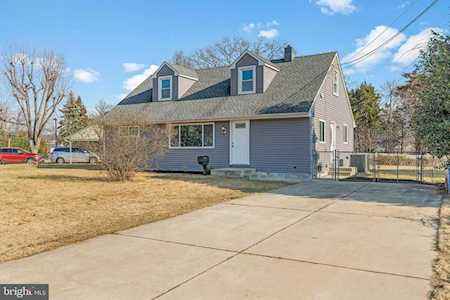 8 Griscom Ln West Deptford, NJ 08086