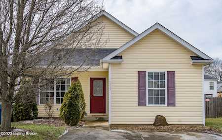 5233 Cypress Ct Shelbyville, KY 40065