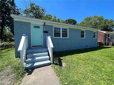 727 Burgess Ave Hampton, VA 23664