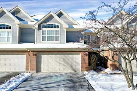 268 Manor Dr #3-2C Buffalo Grove, IL 60089