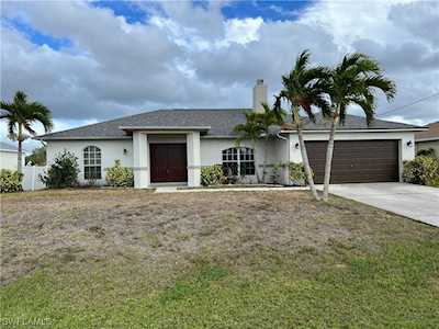 1910 NW 14th Terrace Cape Coral, FL 33993