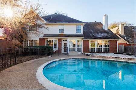 2124 Sandell Drive Grapevine, TX 76051