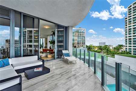2821 S Bayshore Dr #7D Miami, FL 33133