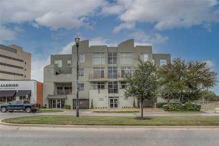 3333 Darcy Street #2203 Fort Worth, TX 76107