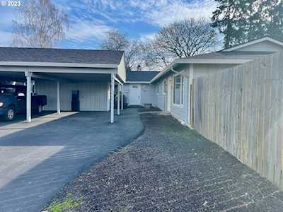 1602 N Deborah RD #B Newberg, OR 97132