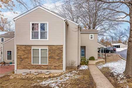 8354 NW Barrybrooke Dr Kansas City, MO 64151