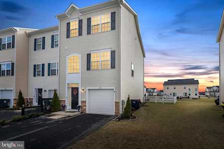1072 Wickersham Way Middletown, DE 19709