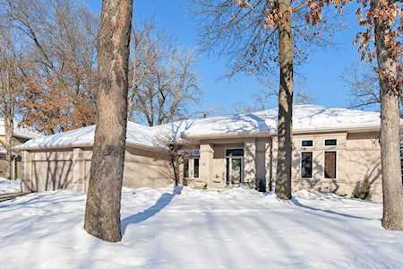 21 Forest Trail Mahtomedi, MN 55115