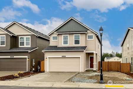 18704 Emmons Ct E #1077 Puyallup, WA 98374