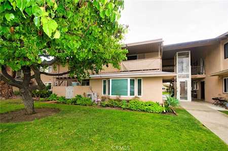 13342 Del Monte Dr #5B M15 Seal Beach, CA 90740