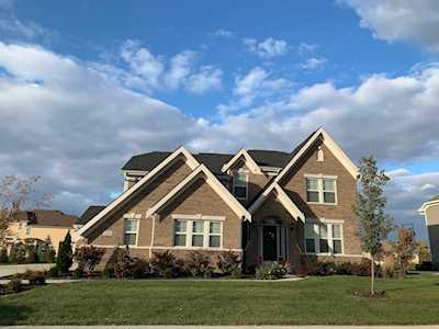 2516 Alexandra Dr Carmel, IN 46074