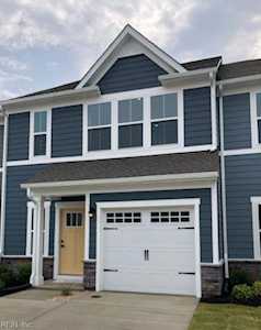 1605 Whistling Rd Chesapeake, VA 23323