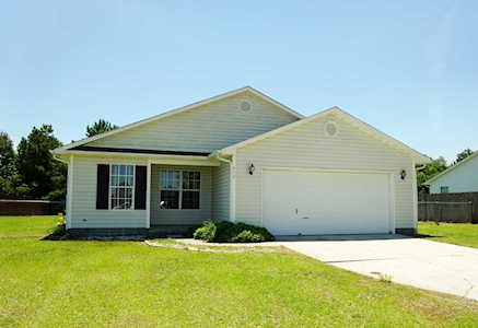 312 Commons Drive Jacksonville, NC 28546