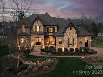 8706 Southshore Dr Waxhaw, NC 28173