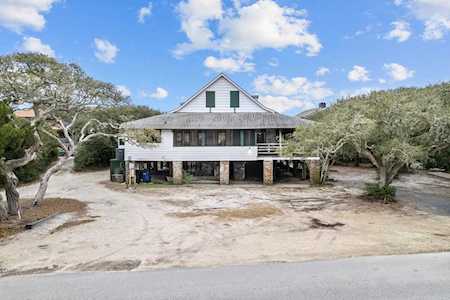 520 Myrtle Ave. Pawleys Island, SC 29585