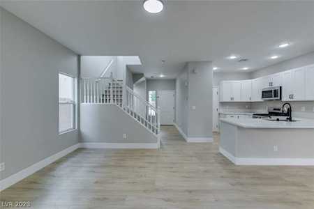 932 Sunny Acres Ave North Las Vegas, NV 89081