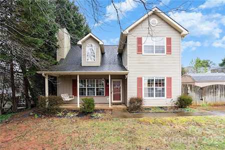 1560 Forest Glen Dr Rock Hill, SC 29732