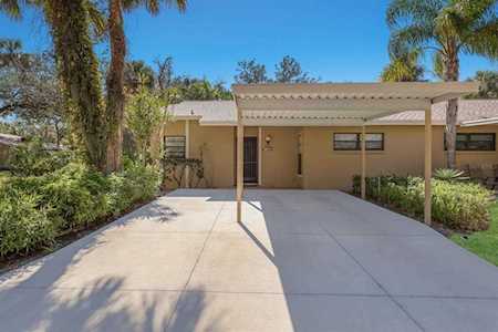 5041 Village Gardens Dr #20 Sarasota, FL 34234