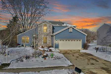 4020 W Prestwick St Mchenry, IL 60050