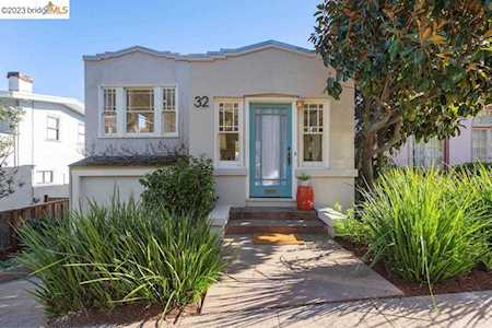 32 Cambridge Way Piedmont, CA 94611