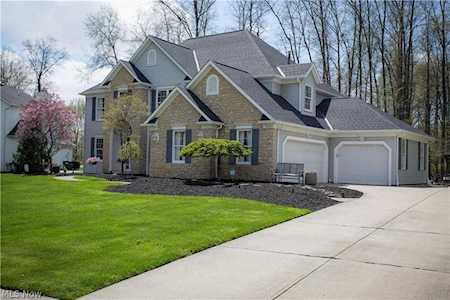 428 Moorewood Ave Avon Lake, OH 44012