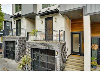 1625 SW Montgomery ST #B Portland, OR 97201