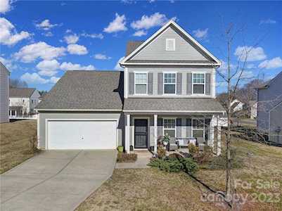 137 Abel Peterson Dr Mount Holly, NC 28120